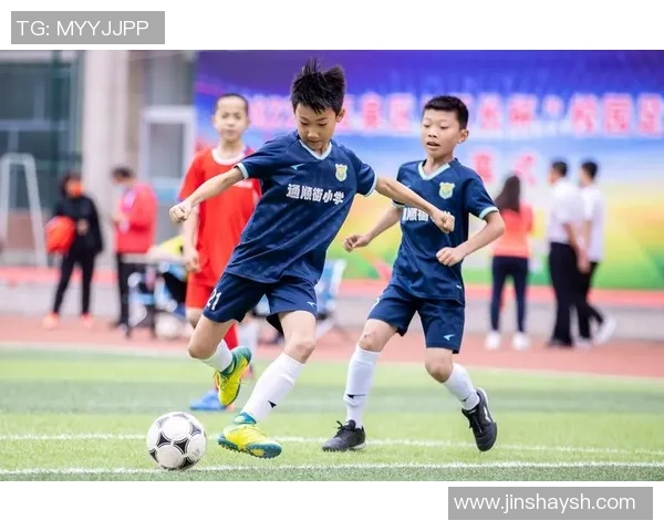 足球群图片分享与交流平台让热爱足球的你我相聚一堂共同畅谈球场激情 足球群图片分享与交流平台让热爱足球的你我相聚一堂共同畅谈球场激情